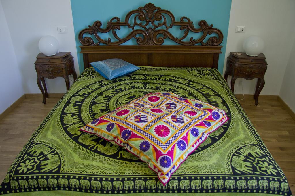 Laxmi Guesthouse B&B Janov Pokoj fotografie