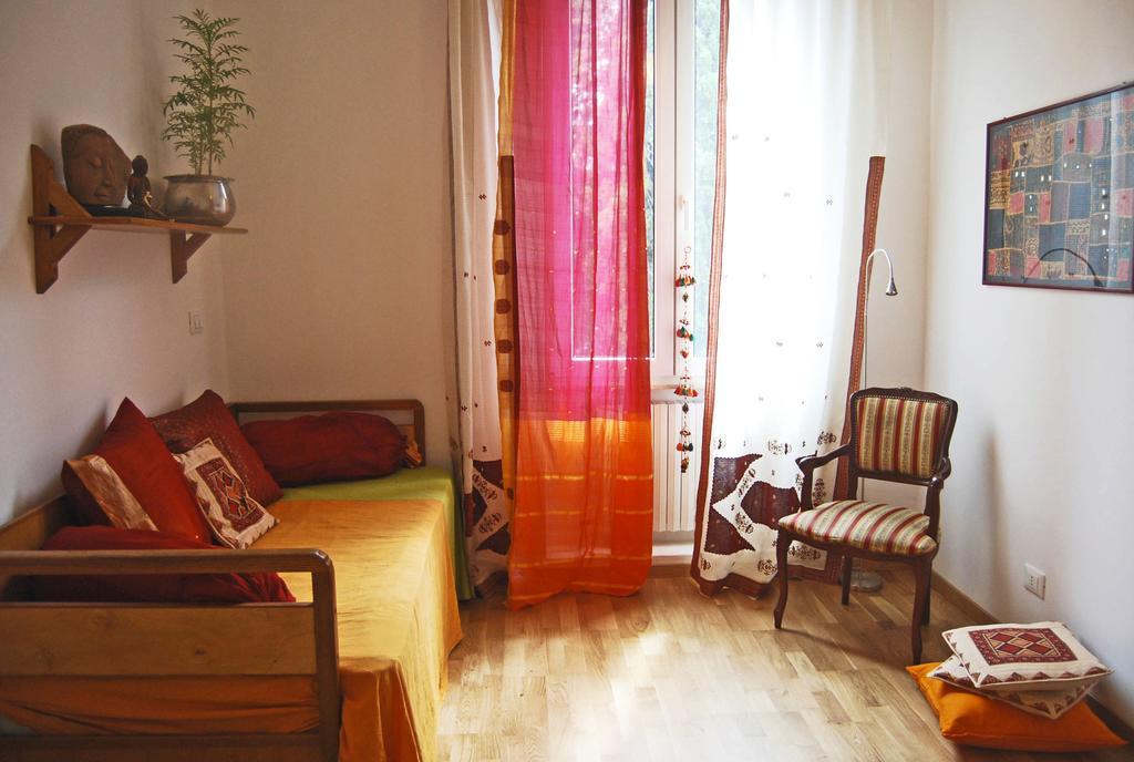 Laxmi Guesthouse B&B Janov Pokoj fotografie